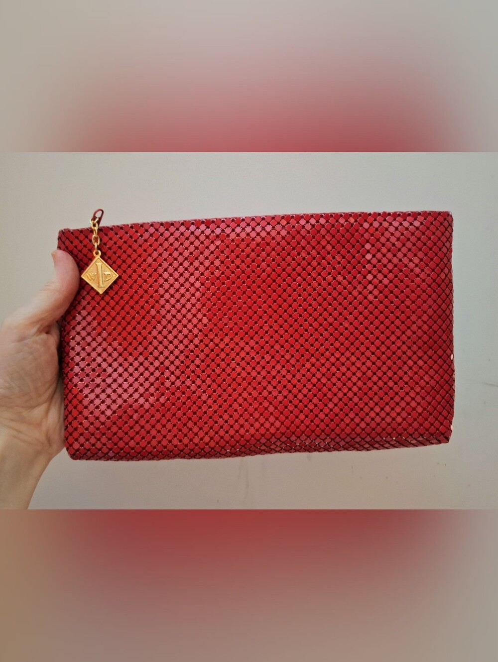 🌹Whiting & Davis🌹Red Clutch